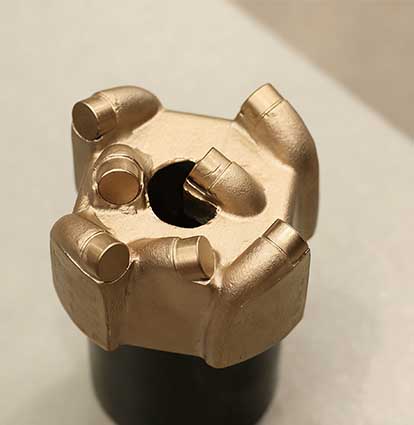 Thermal Resistance of a PDC Bit For Well Drilling in Deep Operations