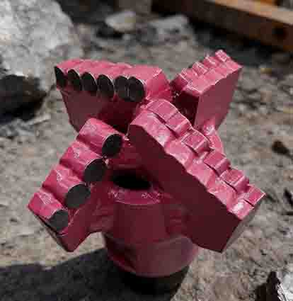 Latest advancements in hard alloy scraper drill bit technology?