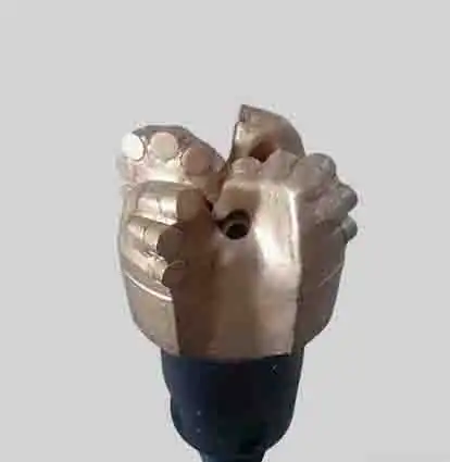 Application of 4 Blade PDC Bit in Directional vs. Vertical Wells