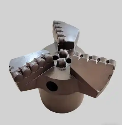 Directional Three Blade PDC Drill Bit gauge protection and wear resistance